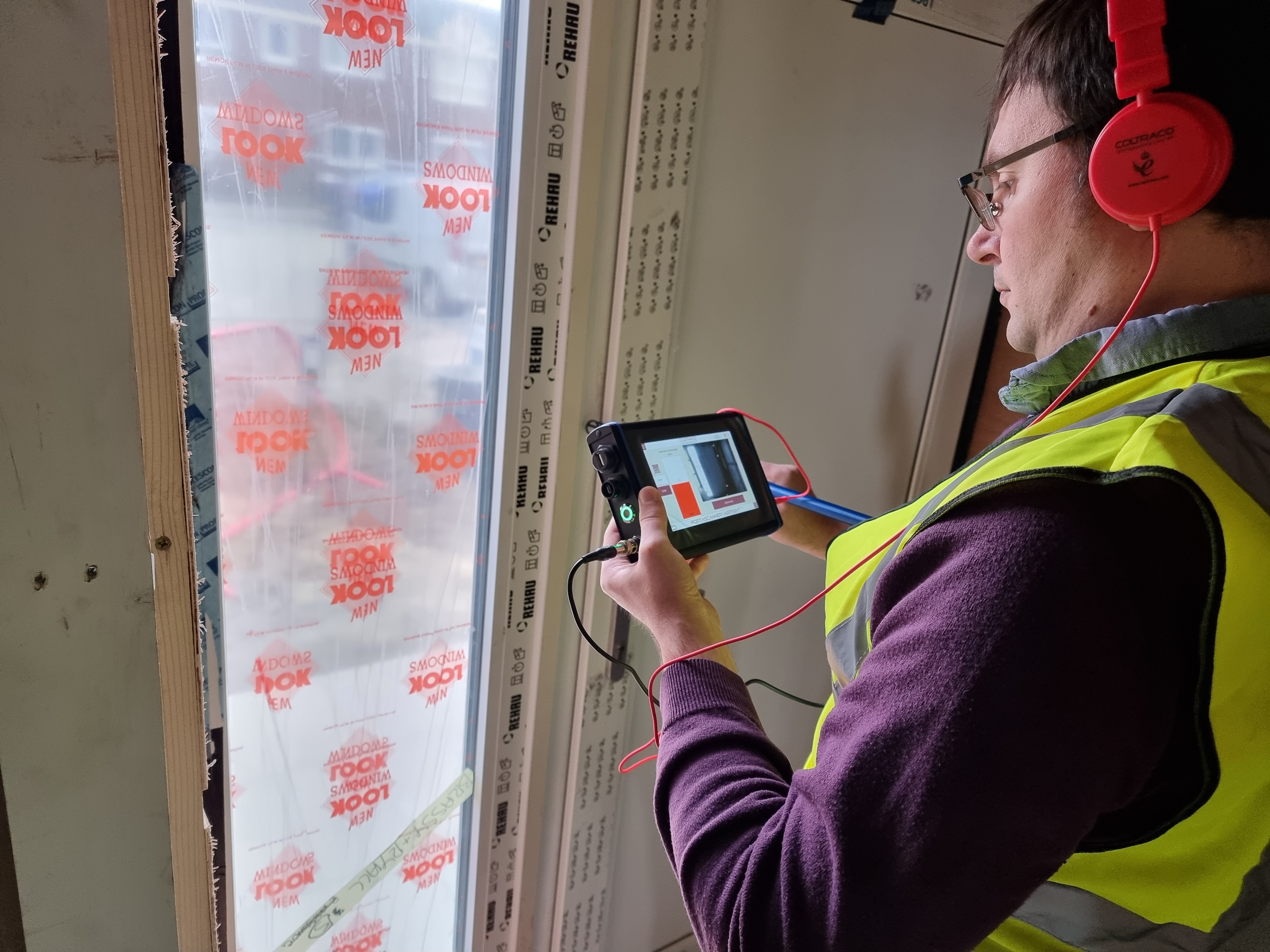 Using Ultrasound to Detect Air Leaks with Coltraco's Portscanner® Airtight